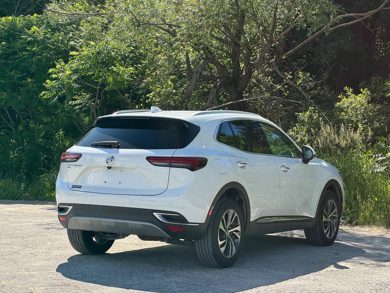 2023 Buick Envision Essence Photo