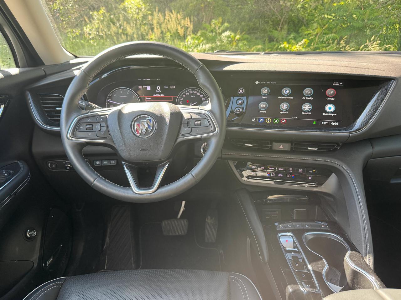 2023 Buick Envision Essence Photo