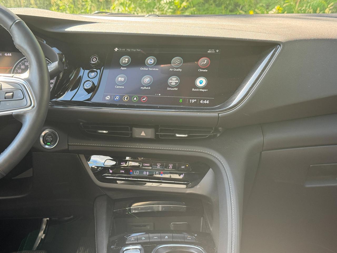 2023 Buick Envision Essence Photo