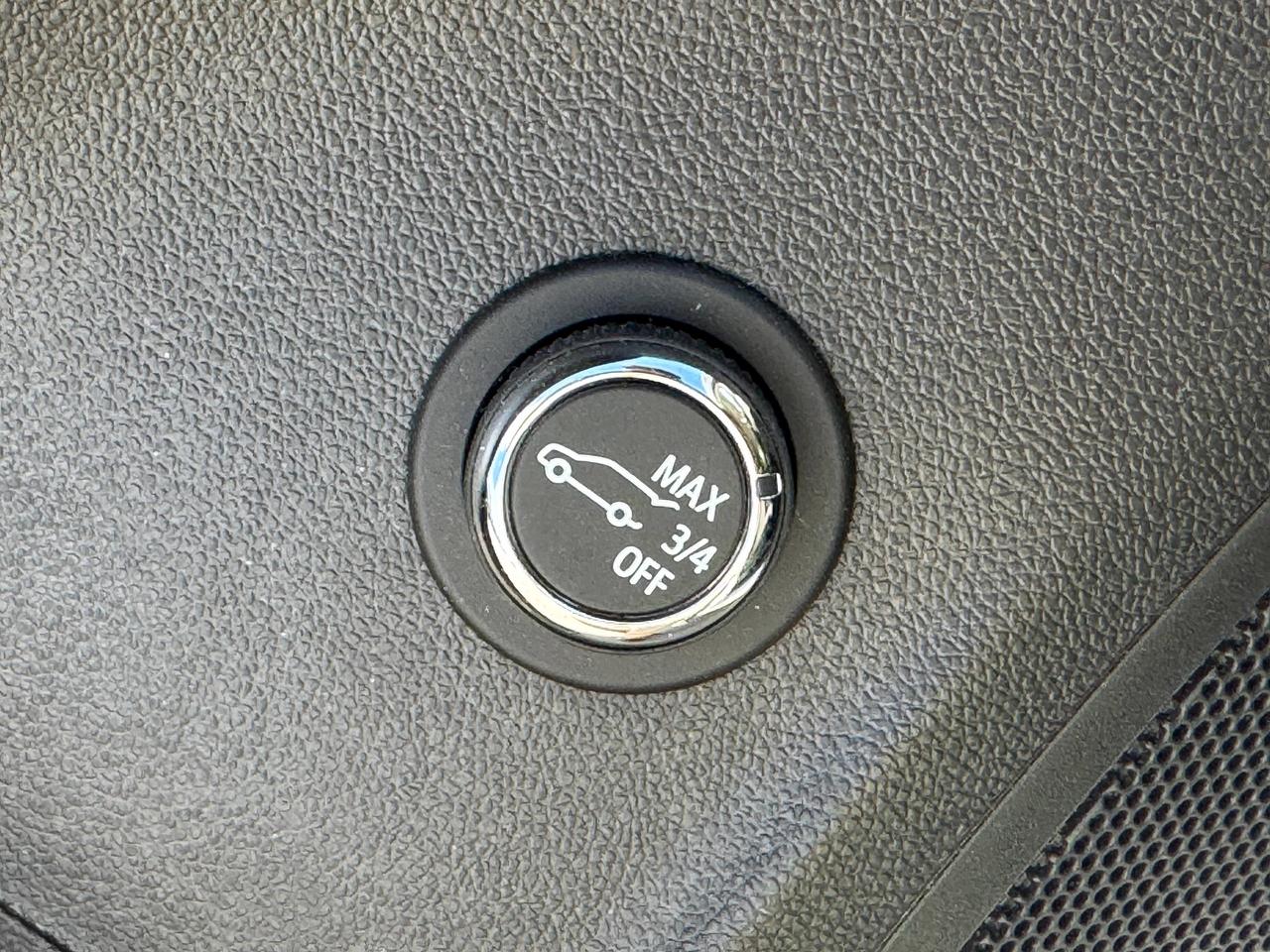 2023 Buick Envision Essence Photo