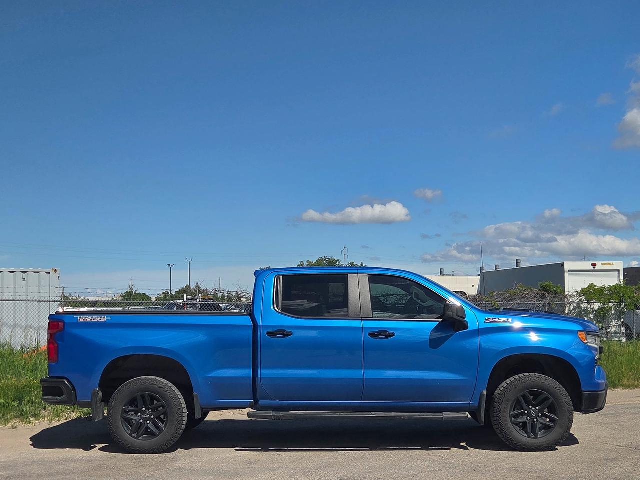 2025 Chevrolet Silverado 1500 LT Trail Boss Photo2
