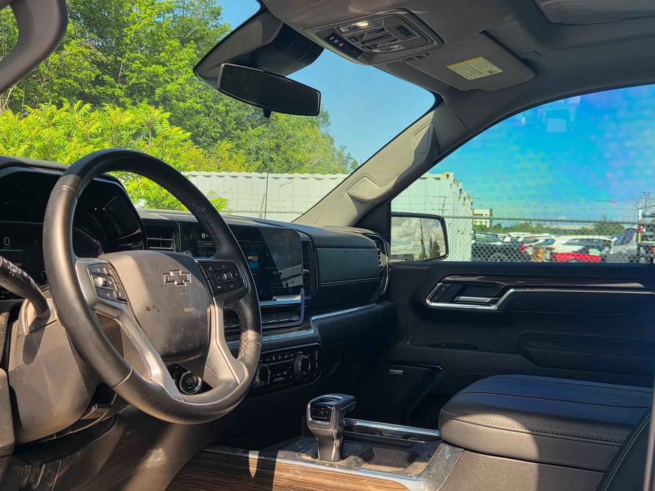 2025 Chevrolet Silverado 1500 LT Trail Boss Photo
