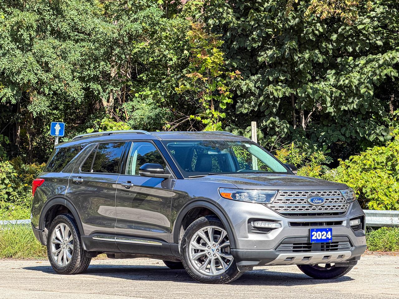2024 Ford Explorer LIMITED Photo