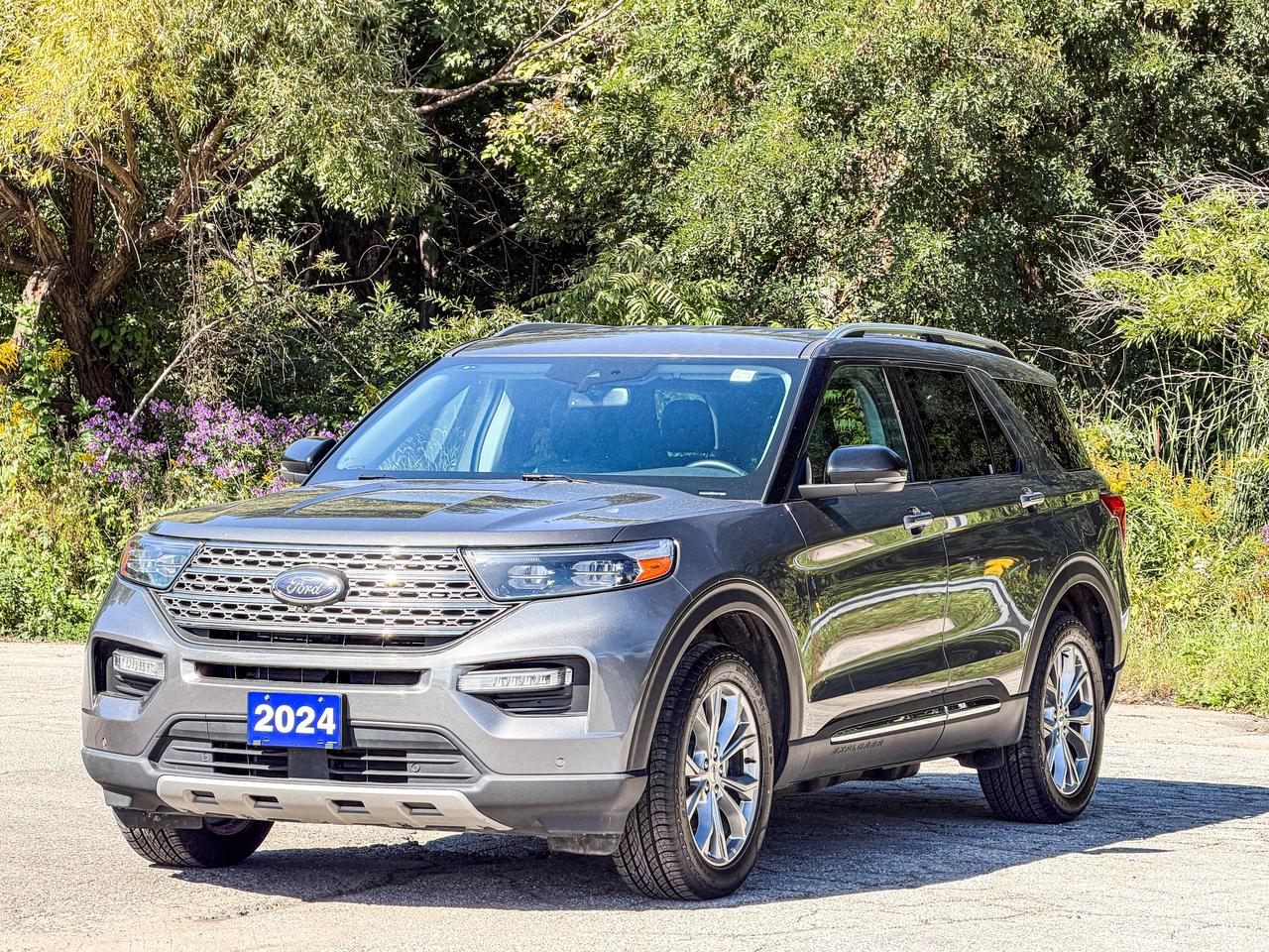 2024 Ford Explorer LIMITED Photo