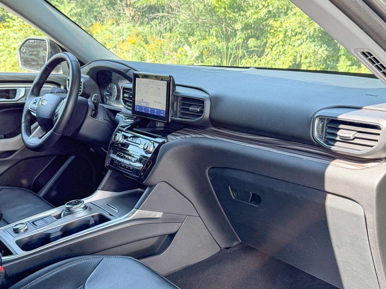 2024 Ford Explorer LIMITED Photo