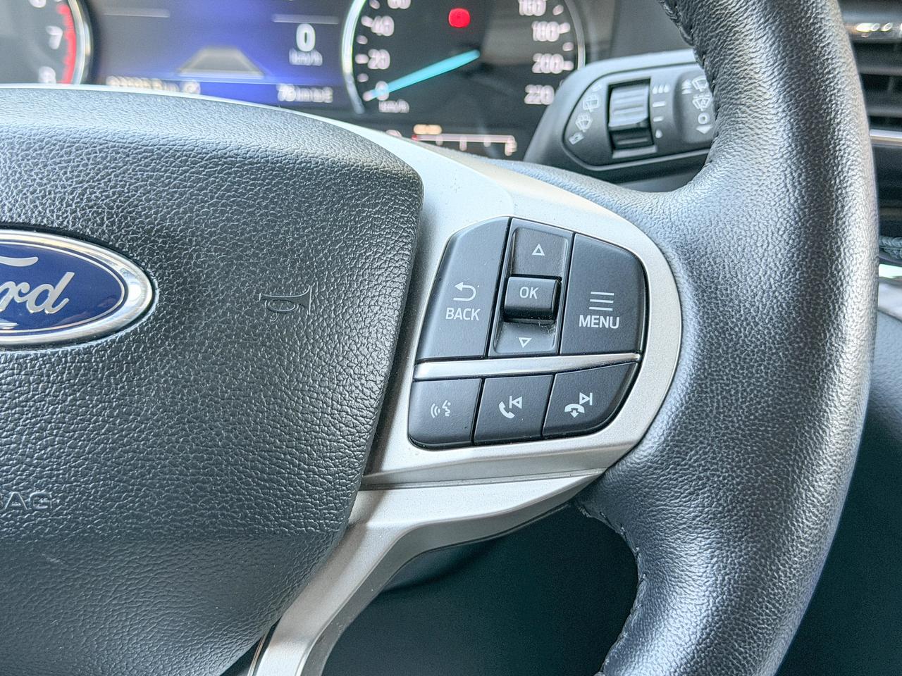2024 Ford Explorer LIMITED Photo