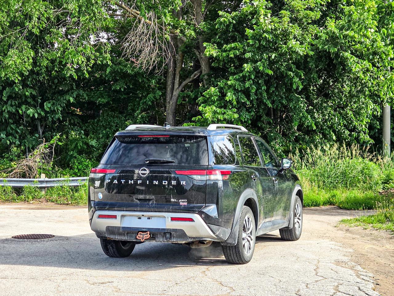 2023 Nissan Pathfinder SL Photo