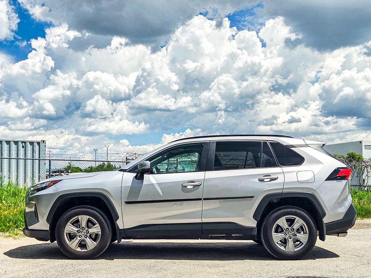 2024 Toyota RAV4 XLE Photo