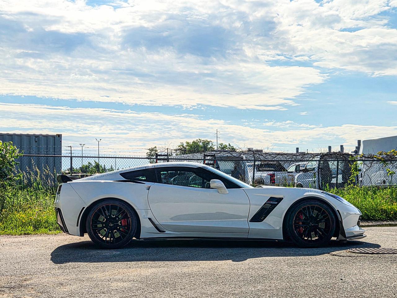 2017 Chevrolet Corvette Z06 2LZ Photo3