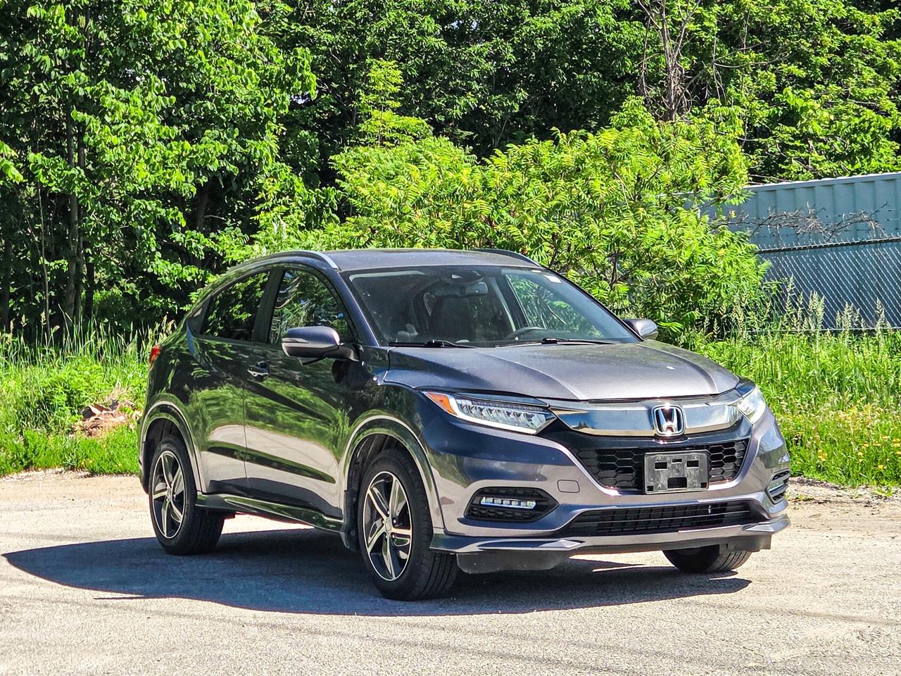 2019 Honda HR-V Touring Photo3