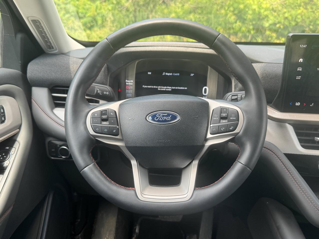 2025 Ford Explorer Active Photo