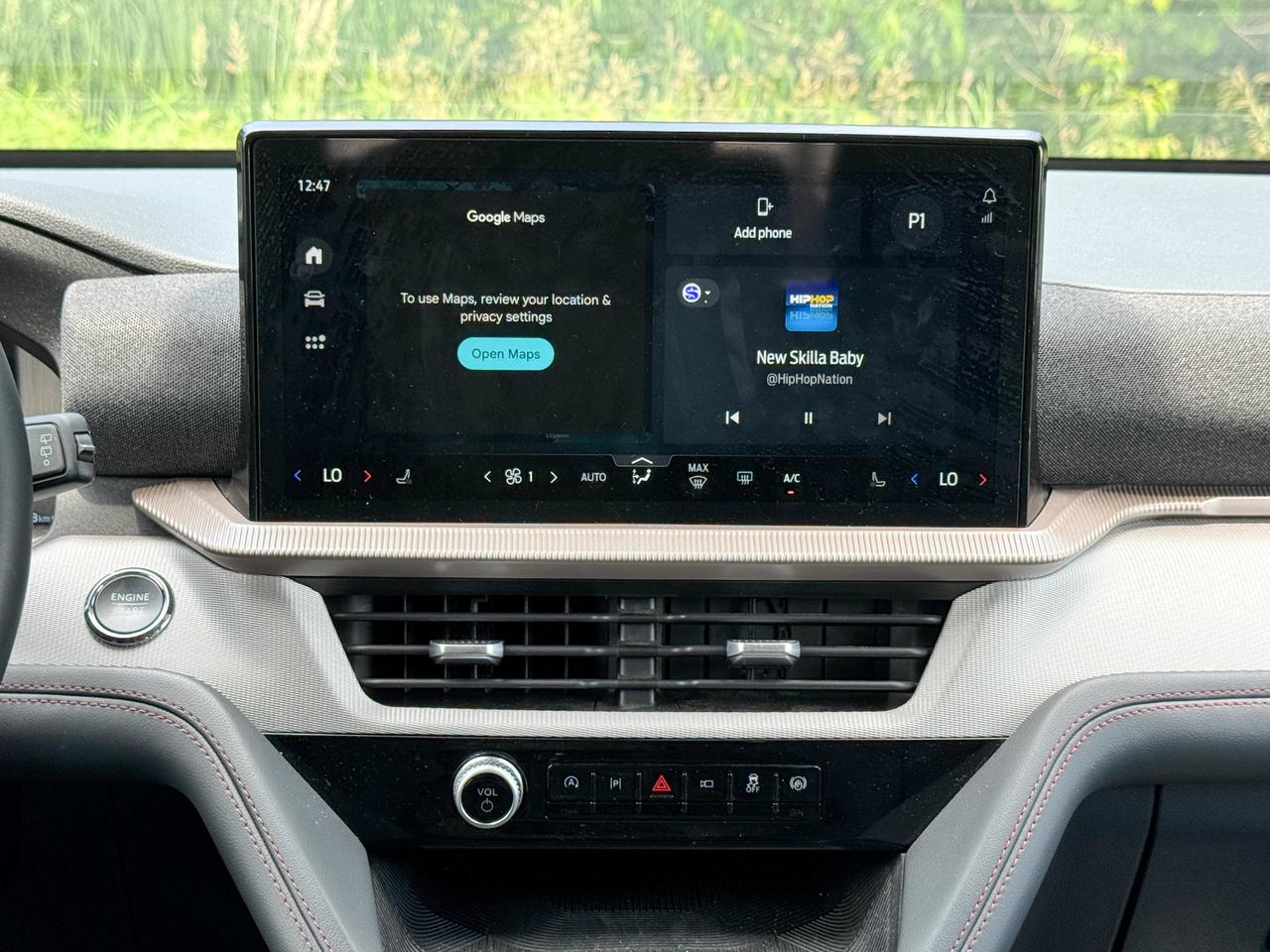 2025 Ford Explorer Active Photo