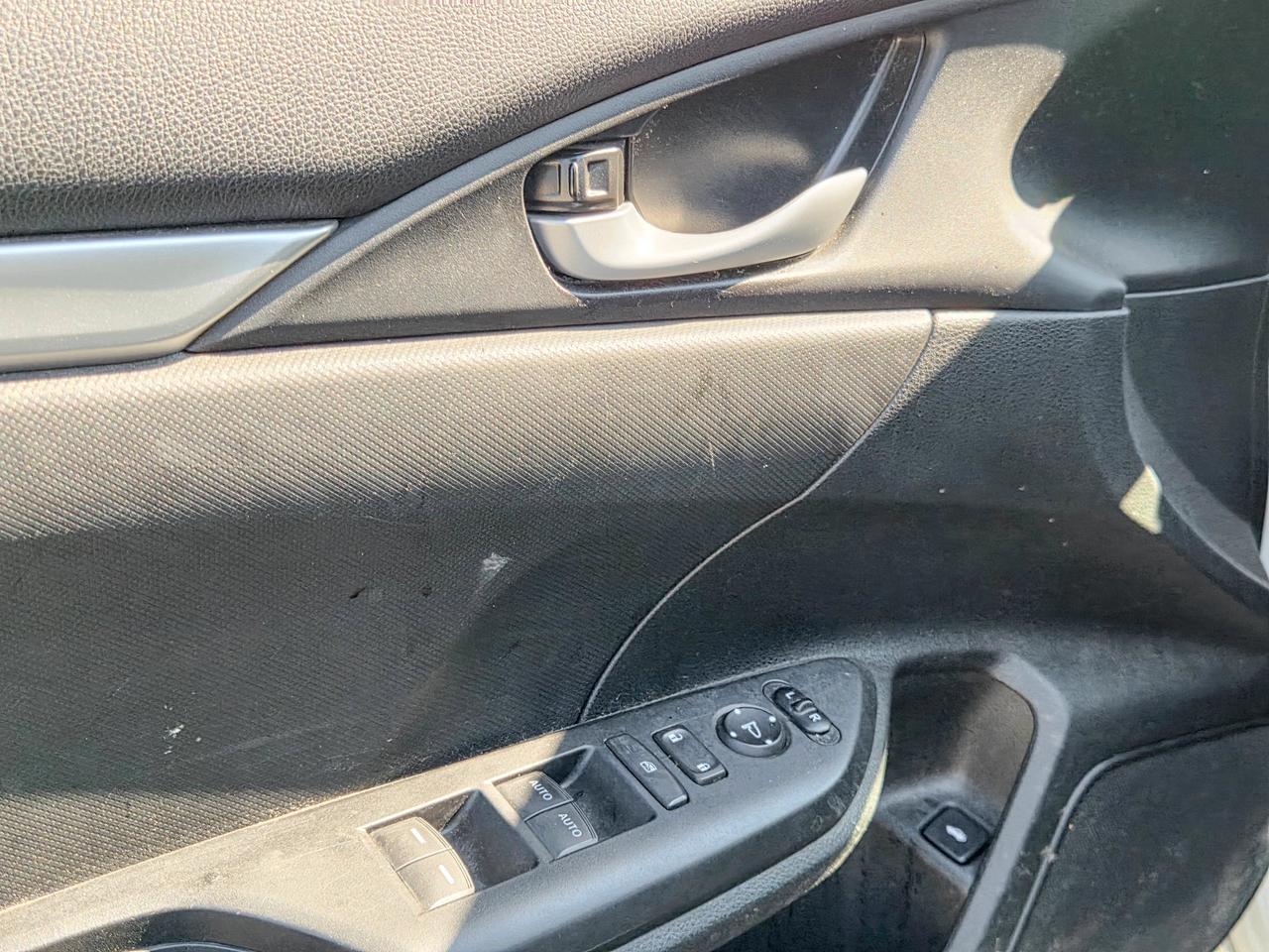 2019 Honda Civic Sedan LX Photo