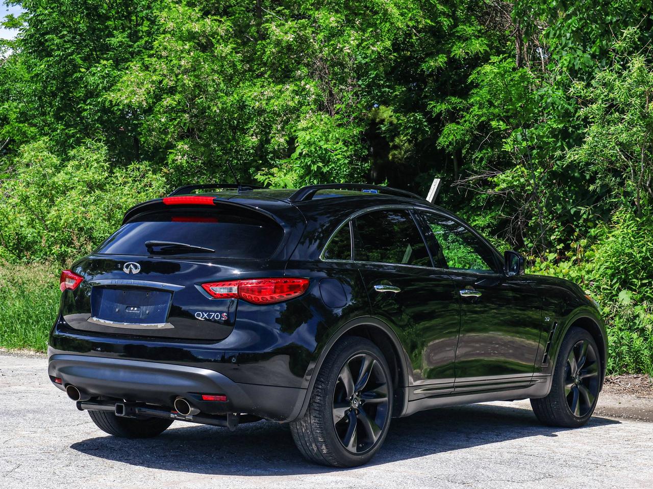 2016 Infiniti QX70 Sport Photo