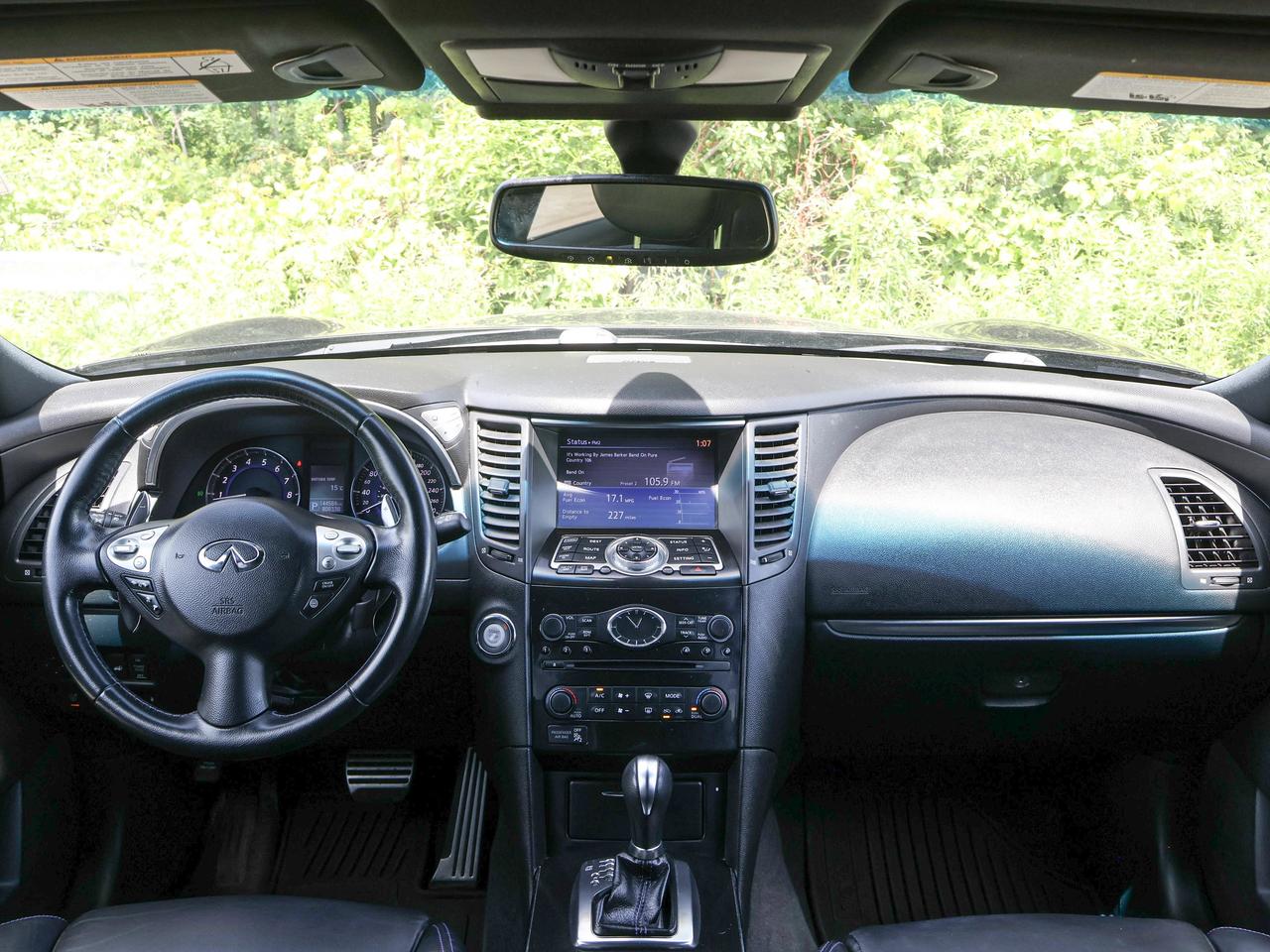 2016 Infiniti QX70 Sport Photo