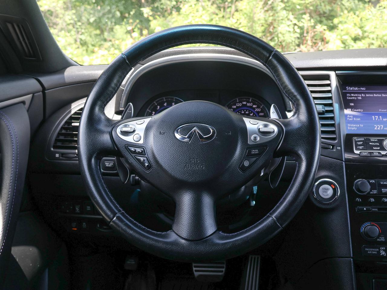 2016 Infiniti QX70 Sport Photo