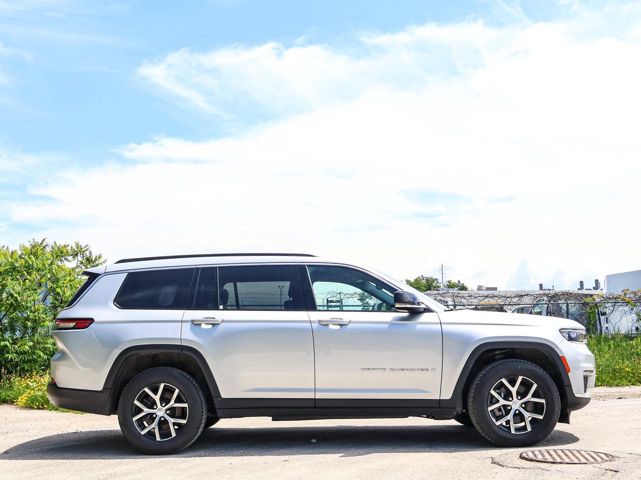 2024 Jeep Grand Cherokee L Limited Photo