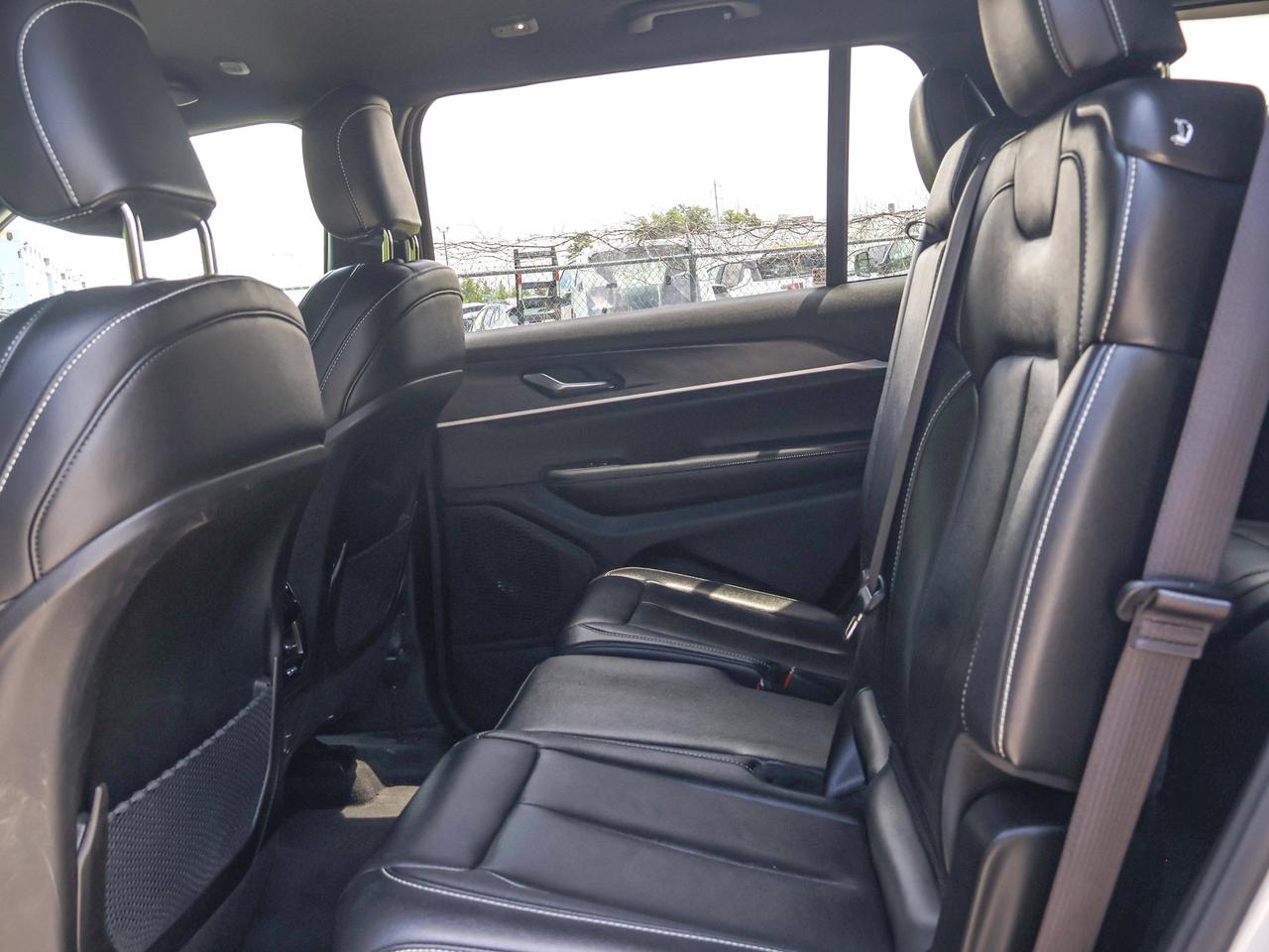 2024 Jeep Grand Cherokee L Limited Photo