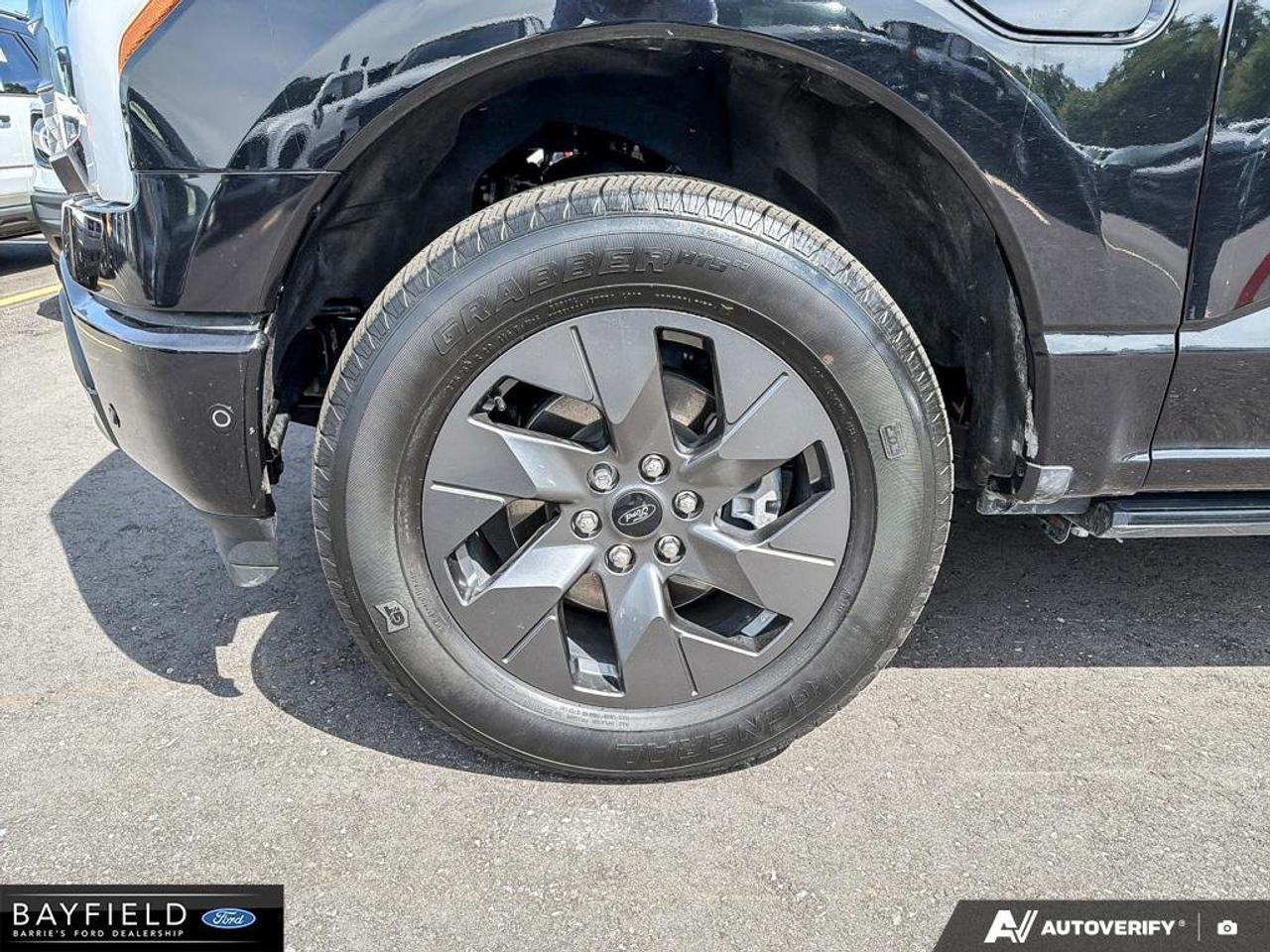2023 Ford F-150 Lightning  Photo