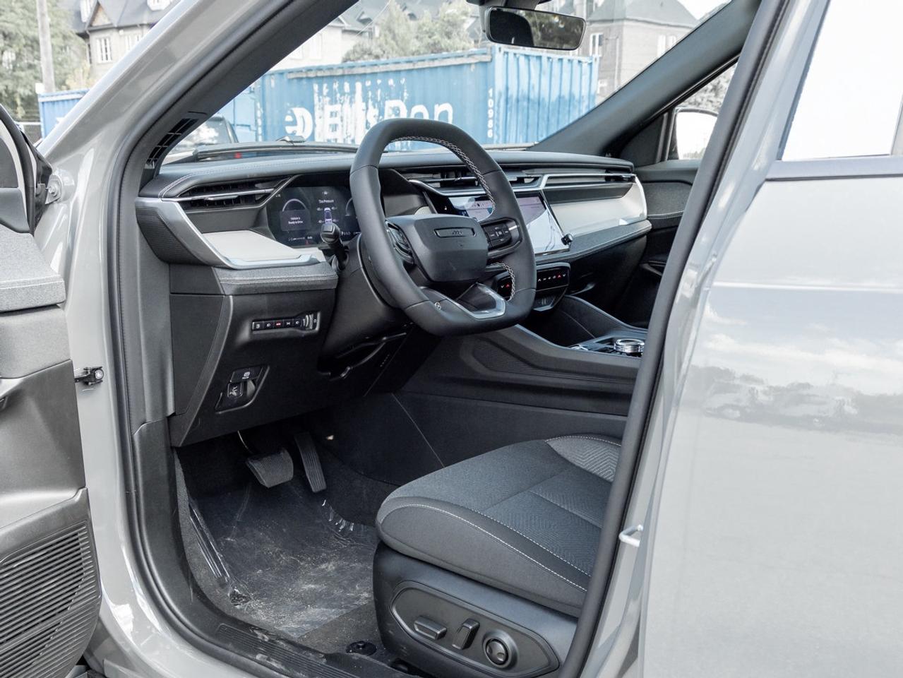 2026 Jeep Cherokee laredo Photo
