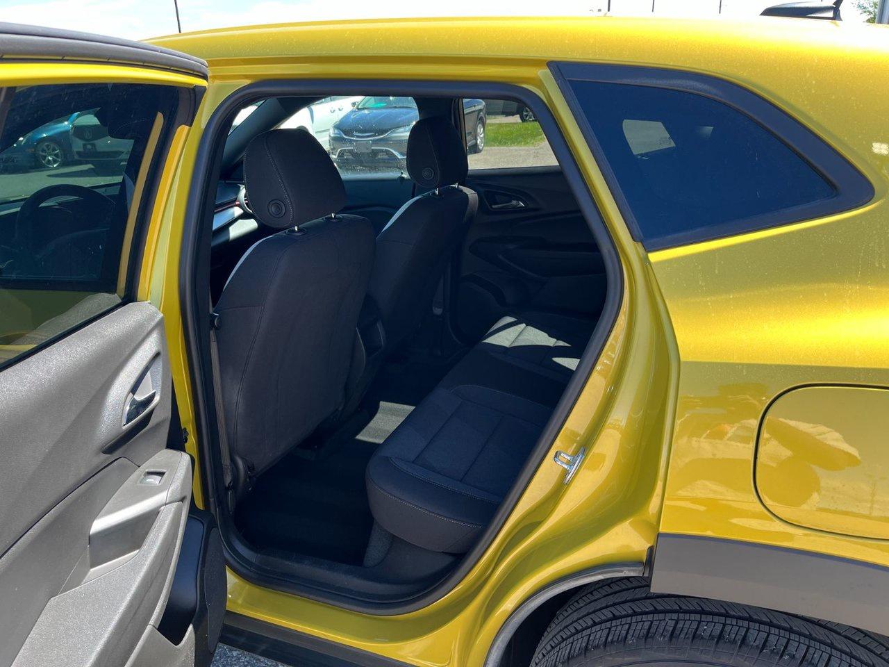 2025 Chevrolet Trax FWD 4dr 1RS Photo