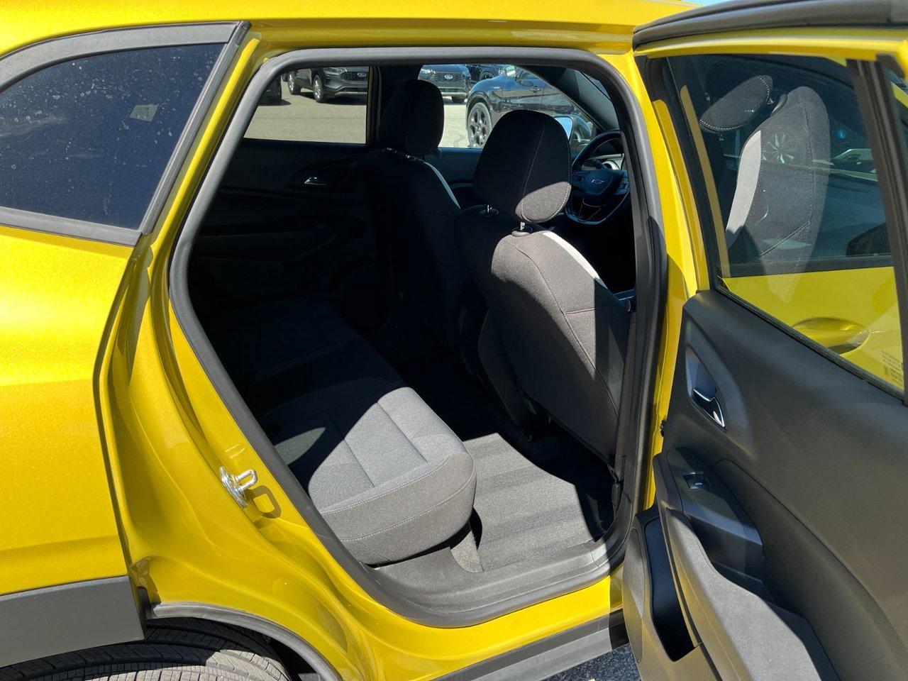 2025 Chevrolet Trax FWD 4dr 1RS Photo