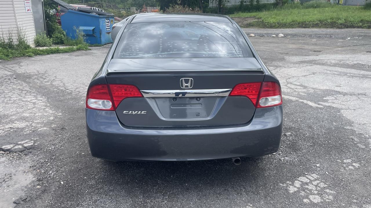 2010 Honda Civic DX-G REBUILT TITLE Photo