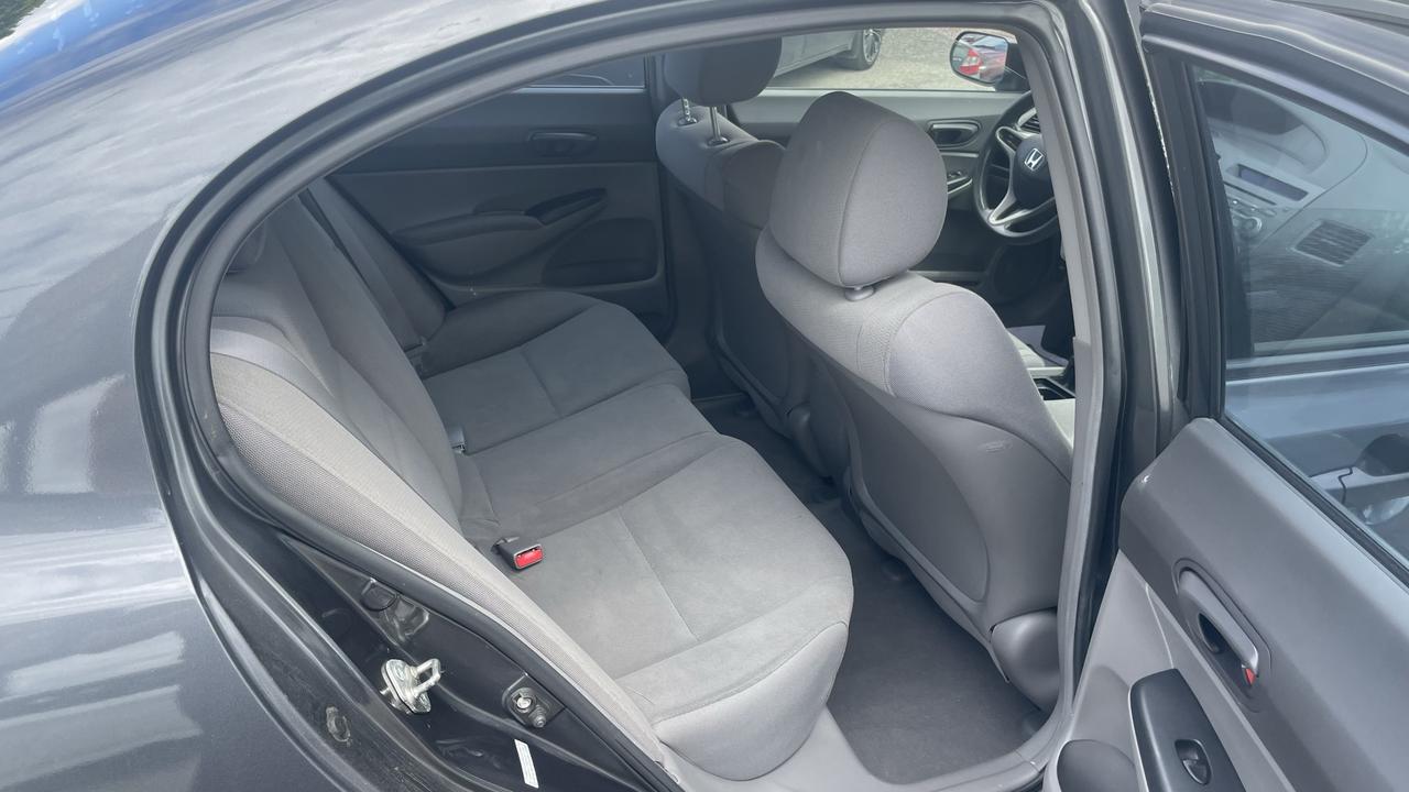 2010 Honda Civic DX-G REBUILT TITLE Photo