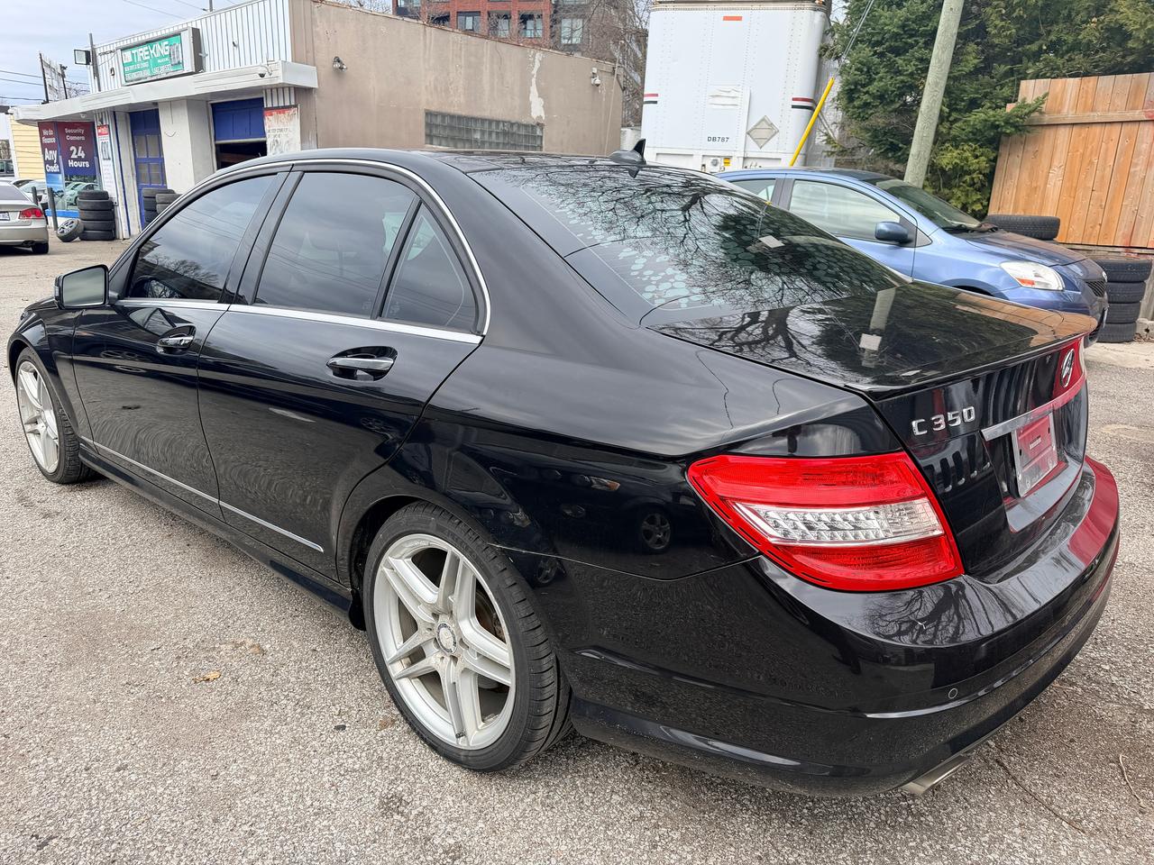 2010 Mercedes-Benz C-Class C 350 Photo3