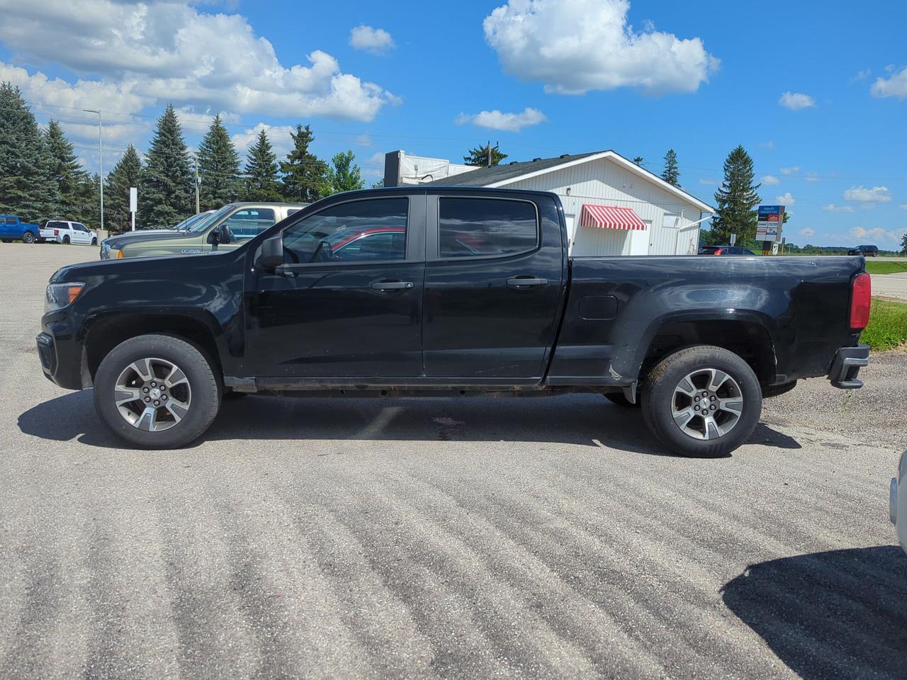 2021 Chevrolet Colorado 4WD Crew Cab 141" Work Truck Photo2