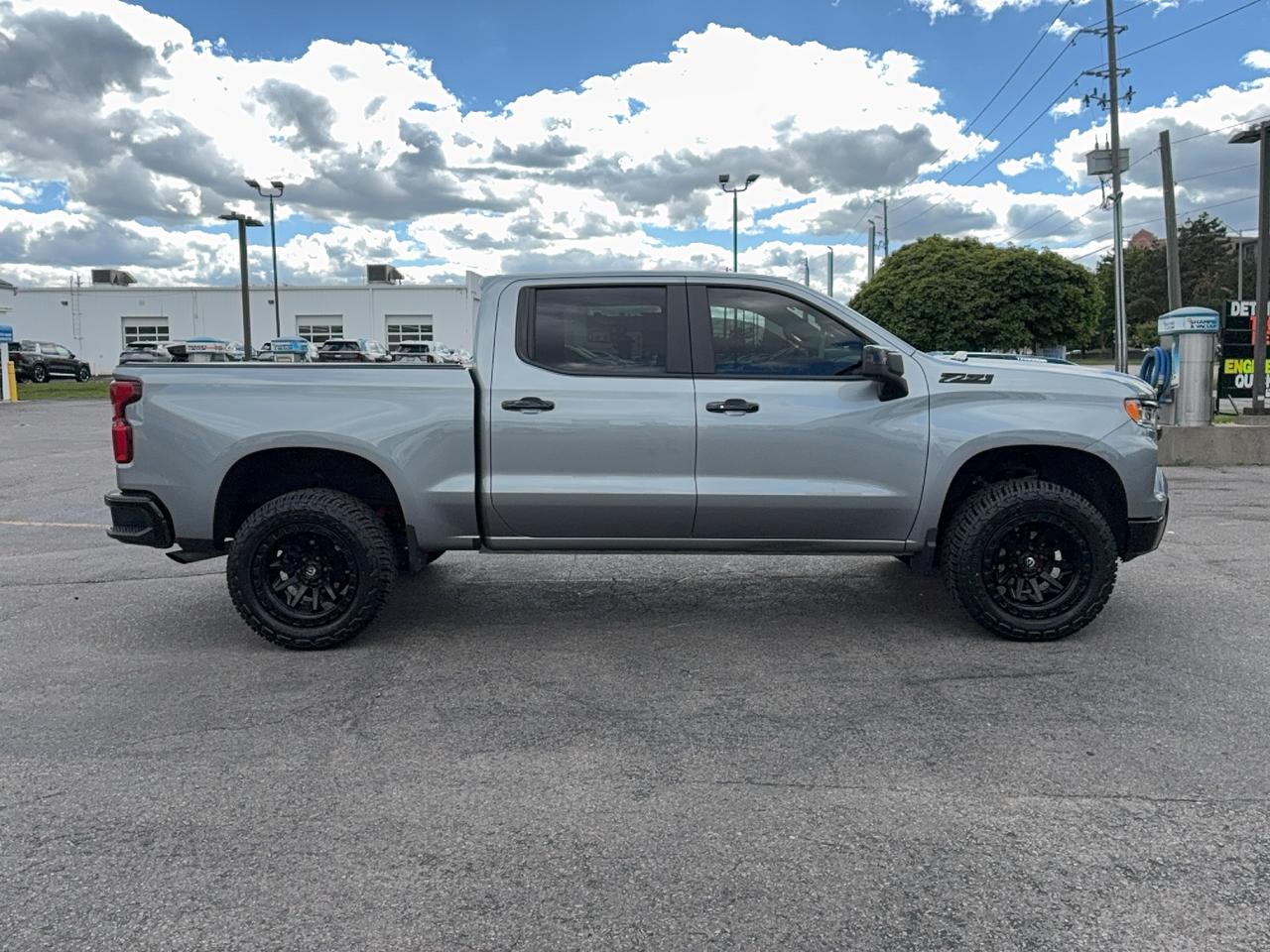 2024 Chevrolet Silverado 1500 LT Trail Boss Z71 CrewCab 4WD 2.7L4cylGas 5'10"Box Photo