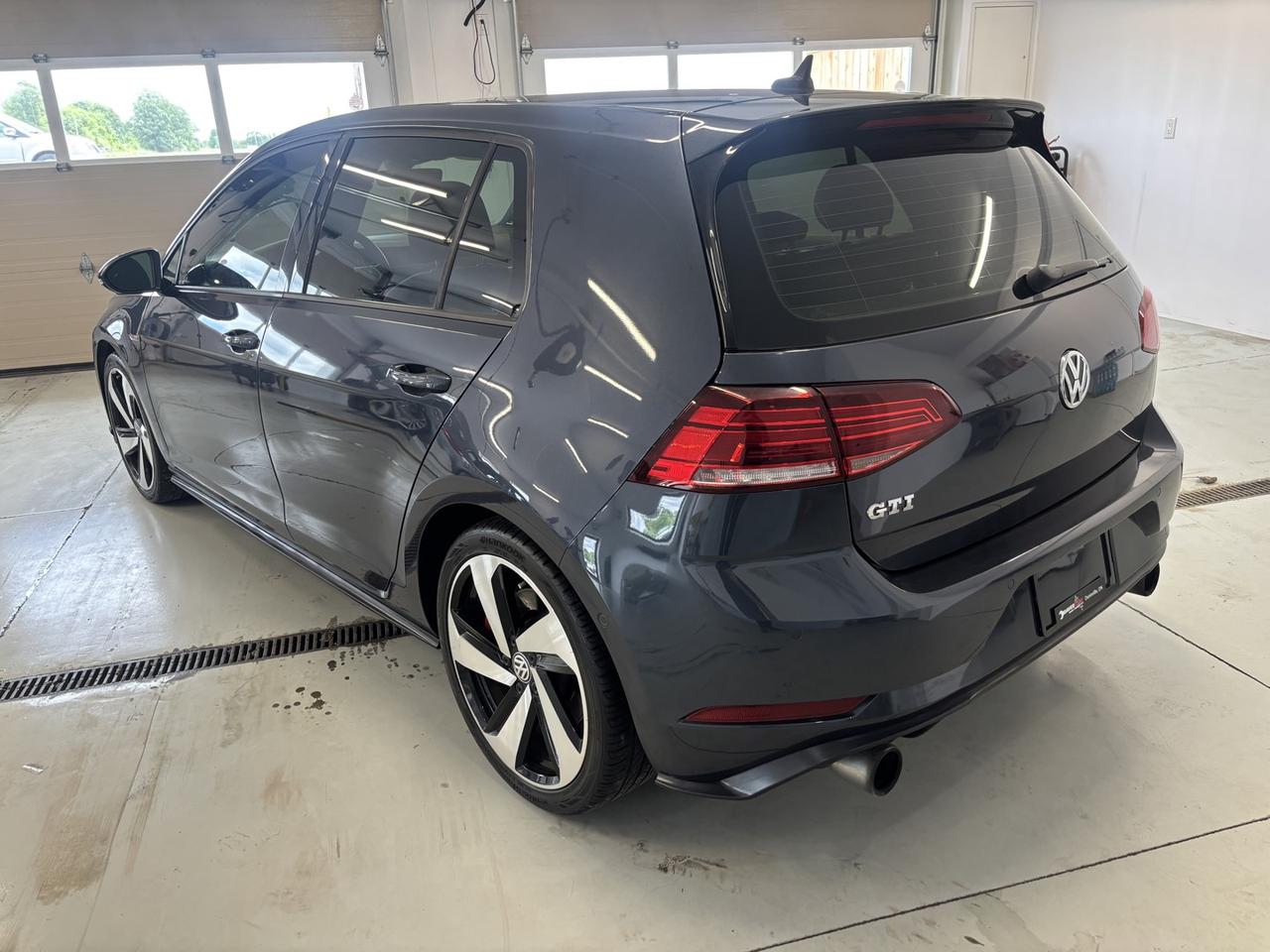 2018 Volkswagen Golf GTI Autobahn Photo