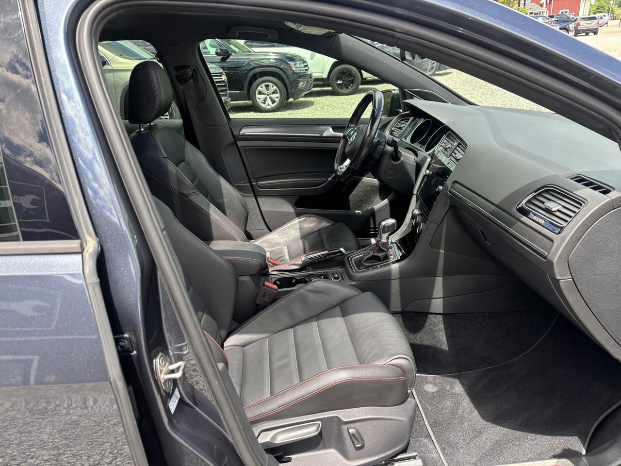 2018 Volkswagen Golf GTI Autobahn Photo