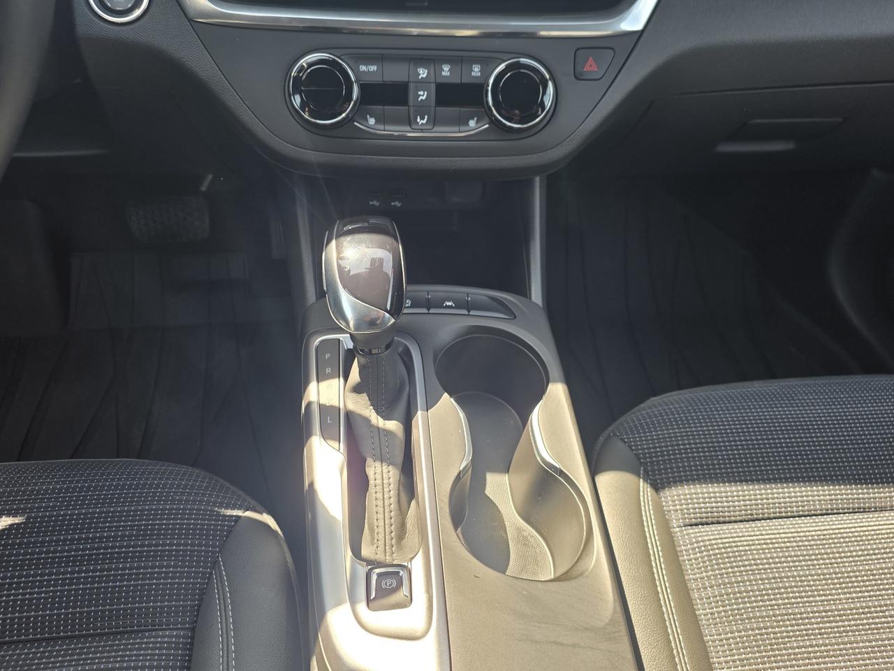 2024 Buick Envista Preferred Photo