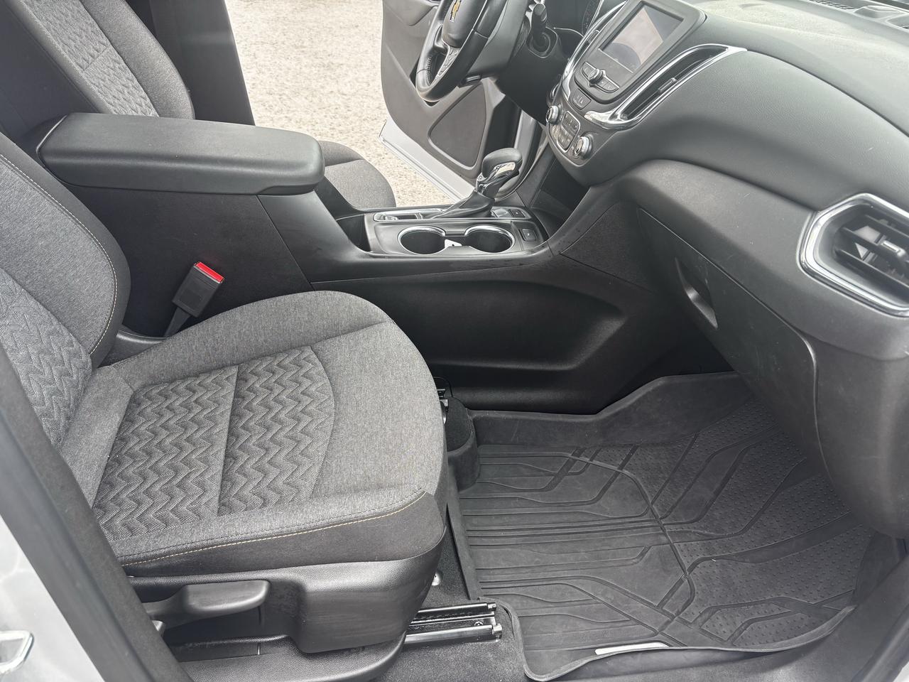 2022 Chevrolet Equinox LT, All Wheel Drive, P. Seat, P. Tailgate, Photo