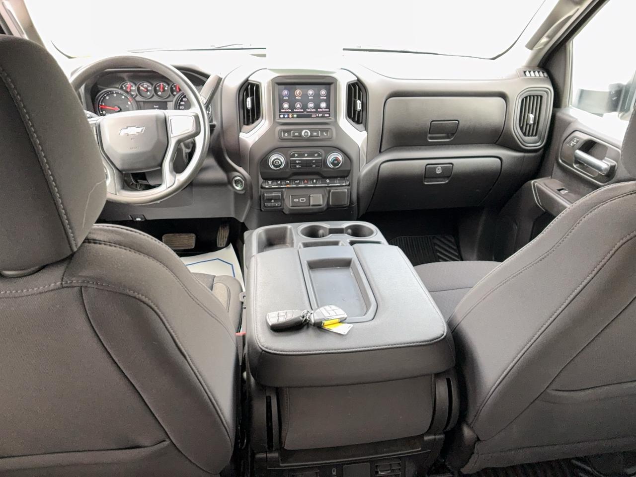 2024 Chevrolet Silverado 2500 Custom Z71 4WD CrewCab 6.6L8cylDiesel 6'10"Box Photo