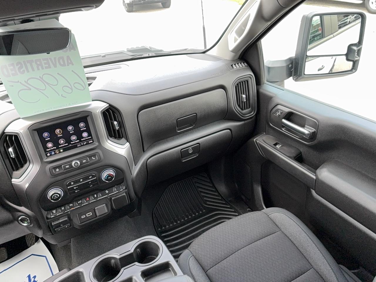 2024 Chevrolet Silverado 2500 Custom Z71 4WD CrewCab 6.6L8cylDiesel 6'10"Box Photo