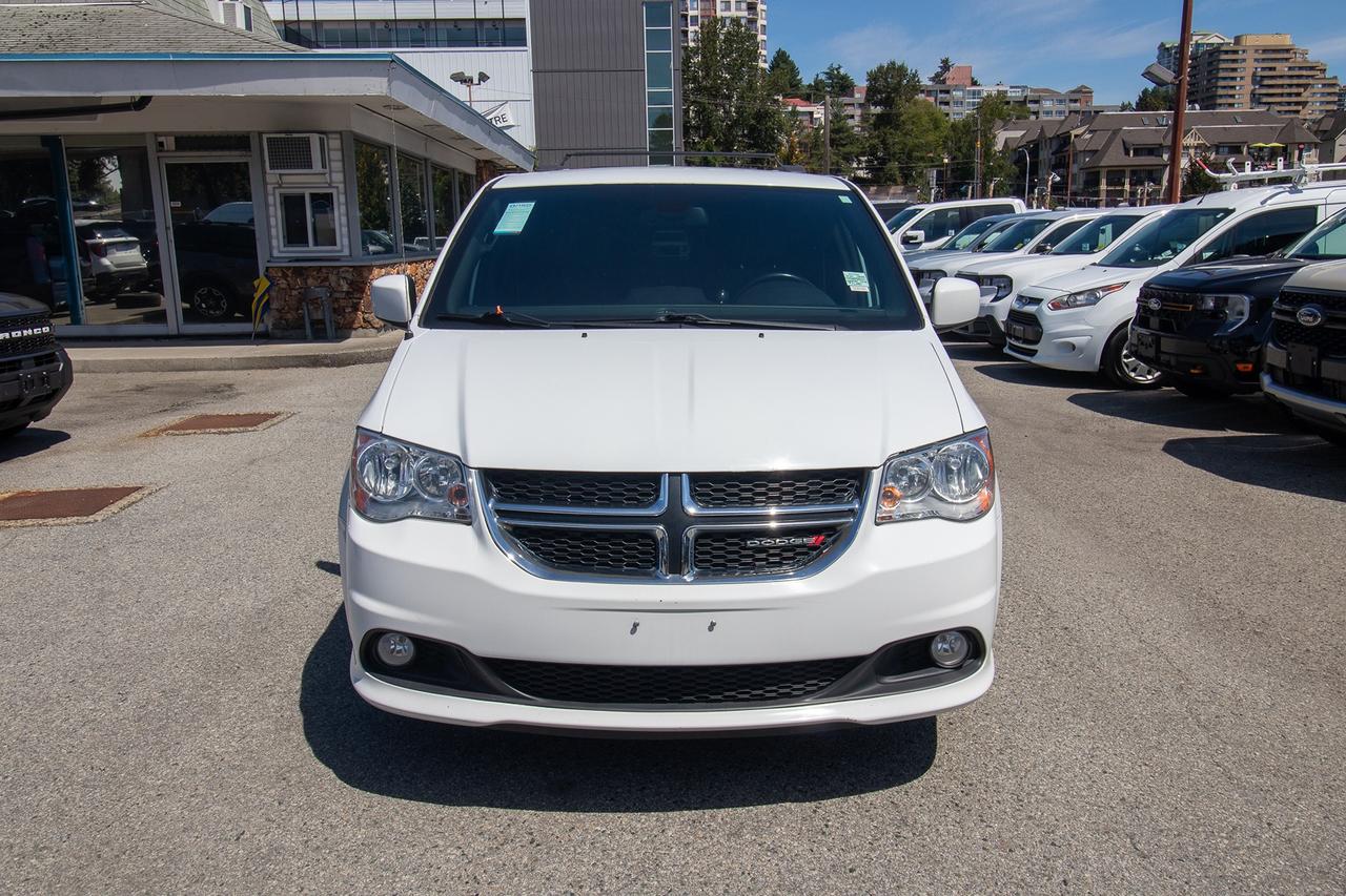 2020 Dodge Grand Caravan SXT Photo2