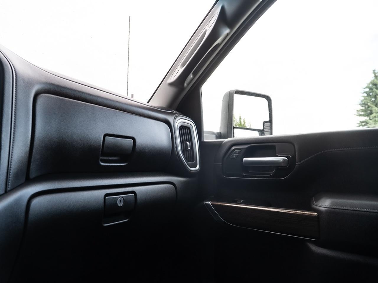 2020 Chevrolet Silverado 2500 LT Photo13