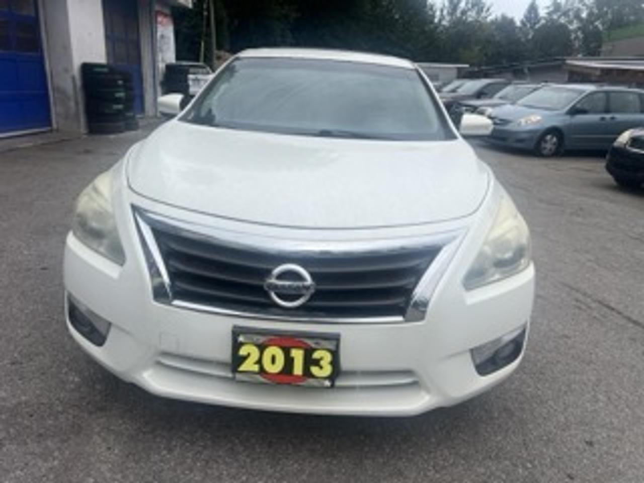 2013 Nissan Altima 2.5 S Photo