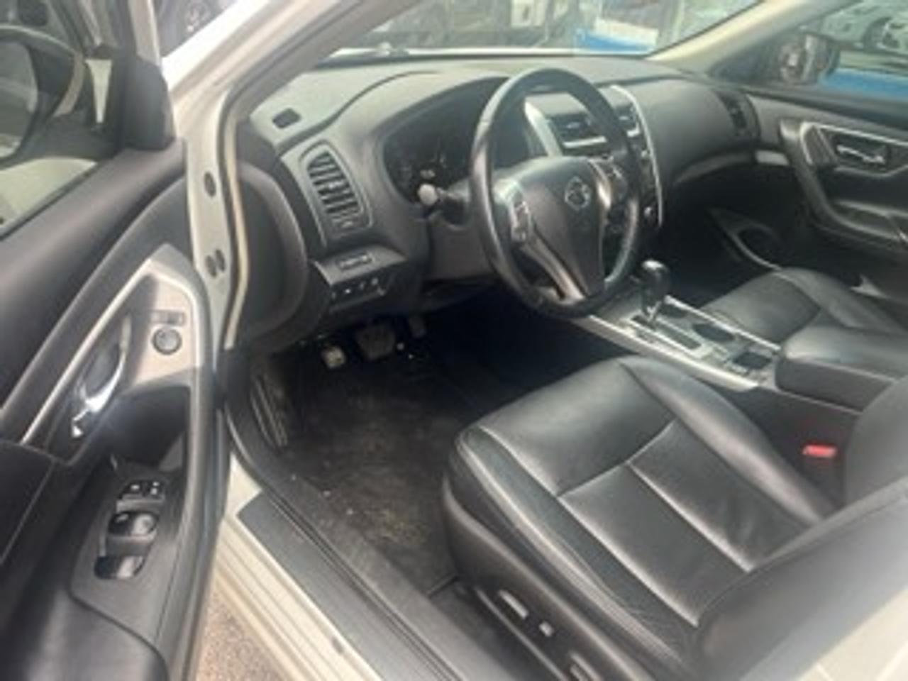 2013 Nissan Altima 2.5 S Photo