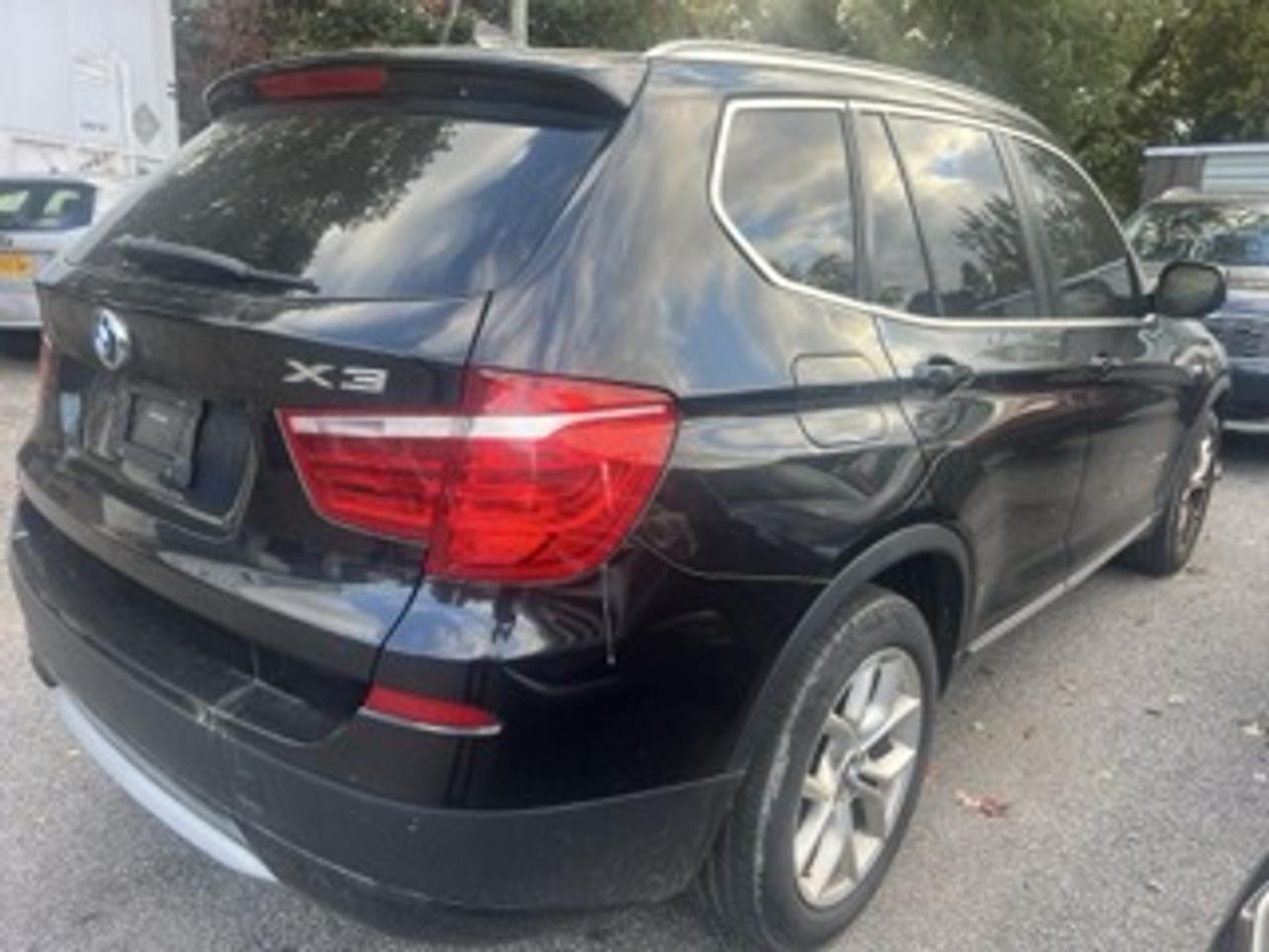 2013 BMW X3 28i Photo