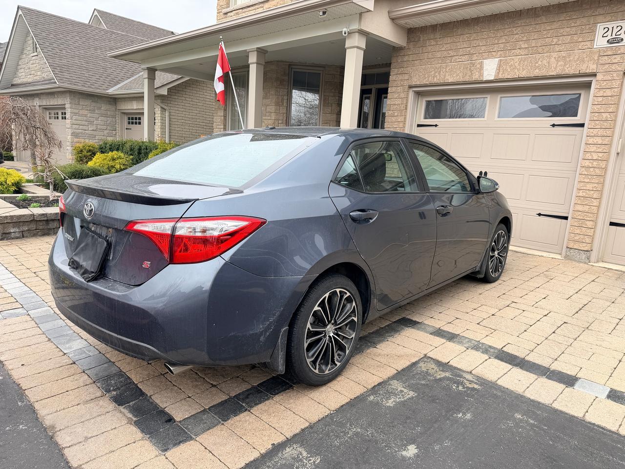 2016 Toyota Corolla S Photo4