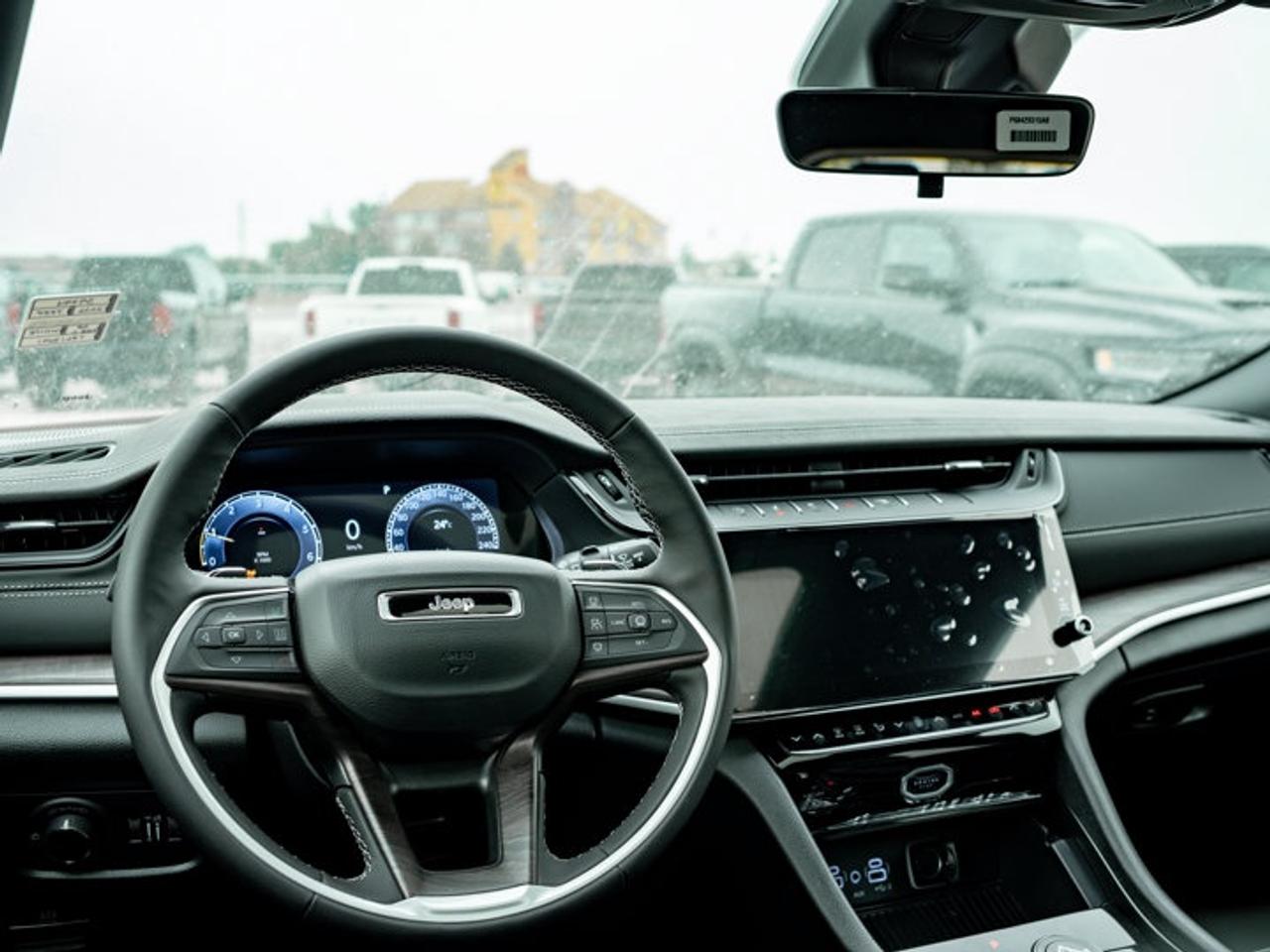 2026 Jeep Grand Cherokee L ALTITUDE Photo
