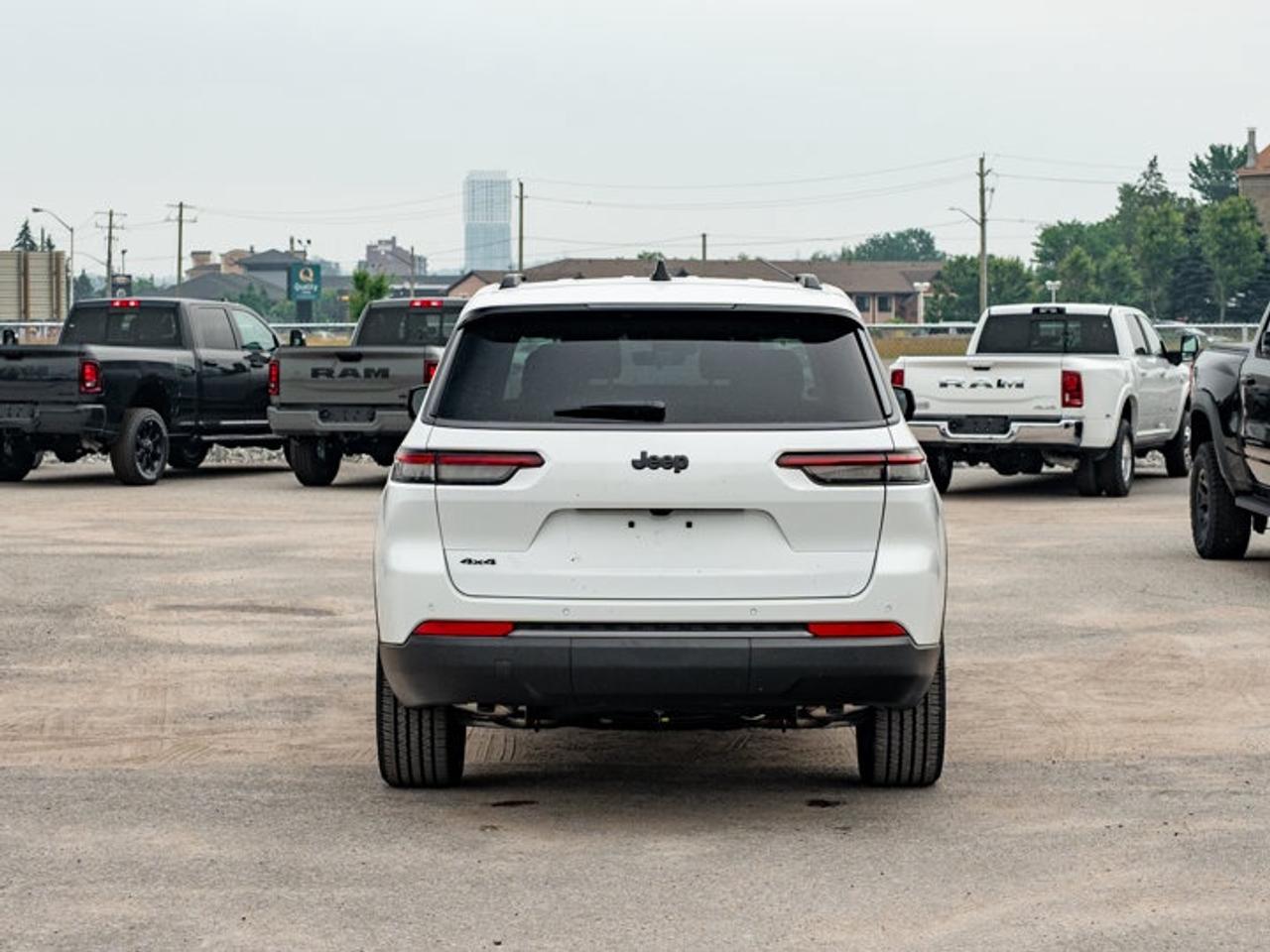 2026 Jeep Grand Cherokee L ALTITUDE Photo