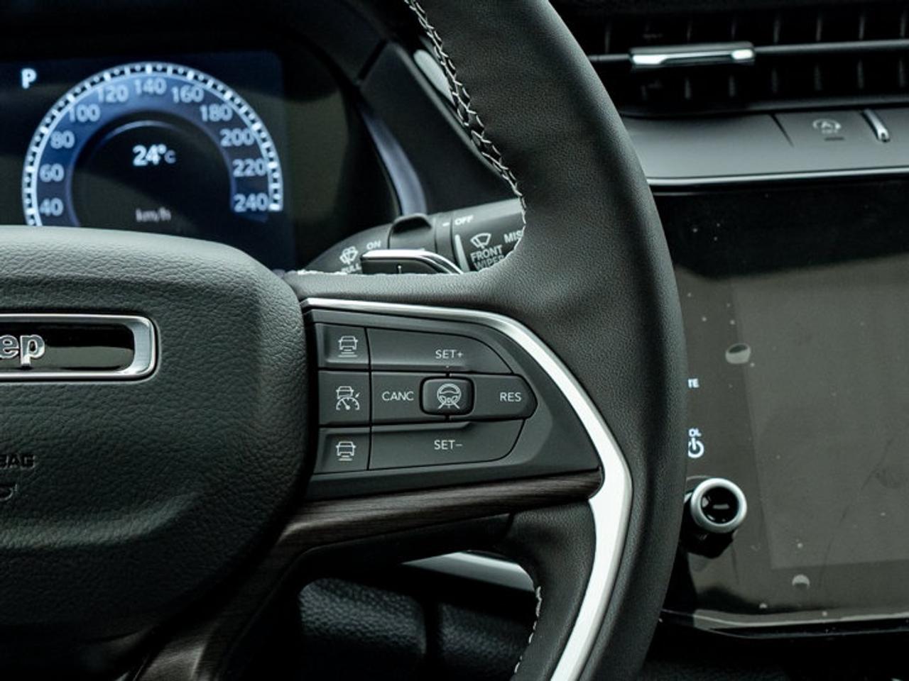 2026 Jeep Grand Cherokee L ALTITUDE Photo