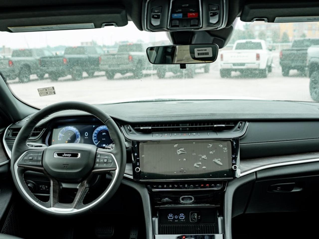 2026 Jeep Grand Cherokee L ALTITUDE Photo