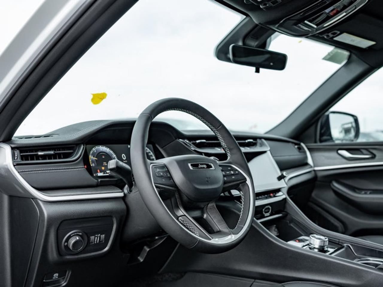2026 Jeep Grand Cherokee L ALTITUDE Photo