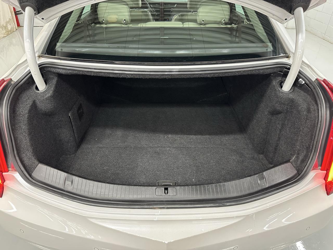 2016 Cadillac XTS 4dr Sdn Luxury Collection AWD Photo26