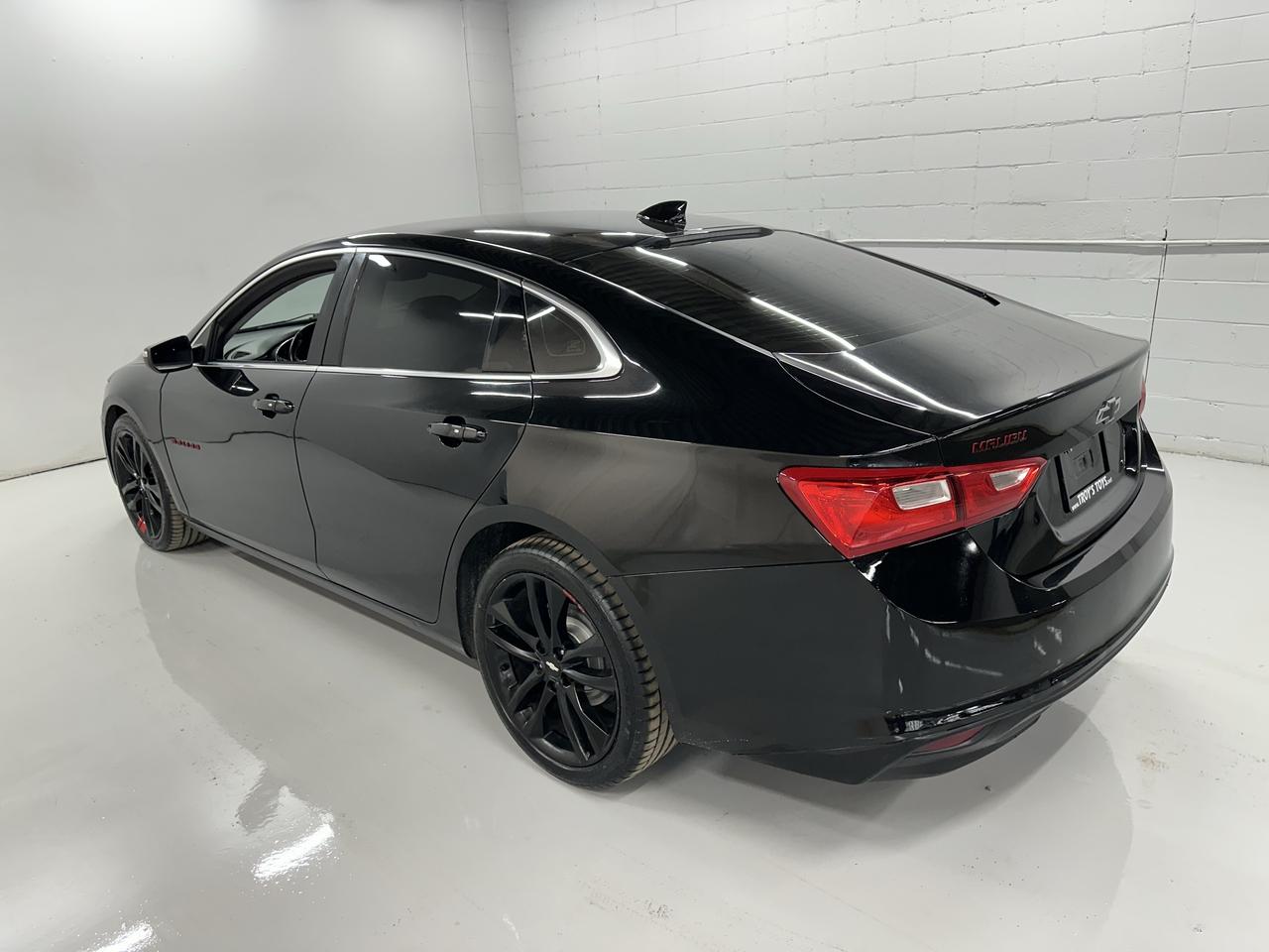 2018 Chevrolet Malibu 4dr Sdn LT w/1LT Photo4